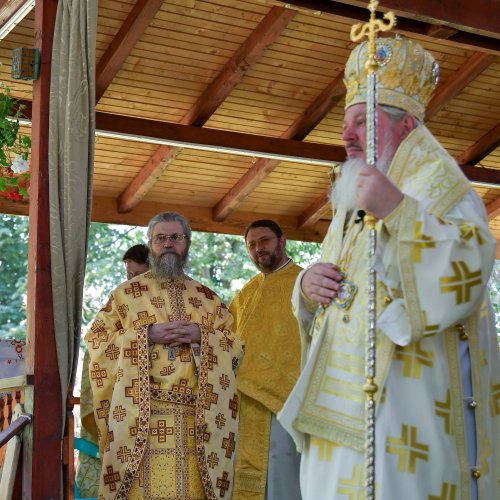 Sărbătorirea Sfântului Grigorie Dascălul la Mănăstirea Căldărușani Poza 174728