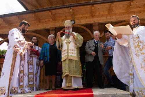Biserică nouă pentru mănăstirea vâlceană Scundu