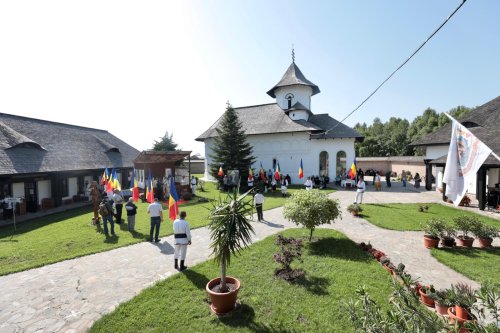 Sărbătoare cu semnificație istorică la mănăstirea prahoveană Turnu Poza 174971