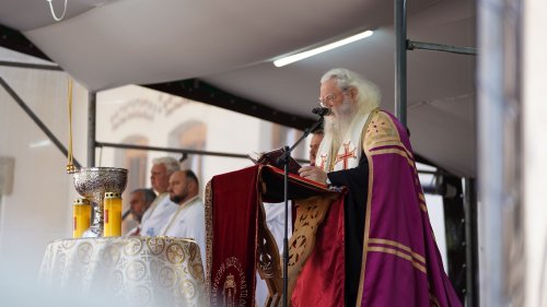 Taina Sfântului Maslu de obște la hramul Catedralei Arhiepiscopale din Suceava Poza 175282