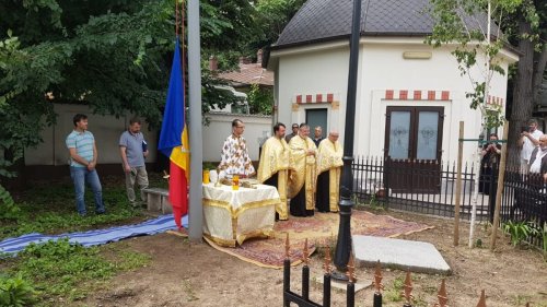 Ziua drapelului naţional, celebrată  în Parohia Bălăneanu din Capitală Poza 175209