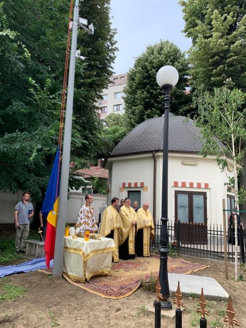 Ziua drapelului naţional, celebrată  în Parohia Bălăneanu din Capitală Poza 175215
