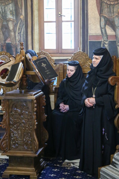 Cinstirea ocrotitorului Mănăstirii Rogozu din Vrancea Poza 175252