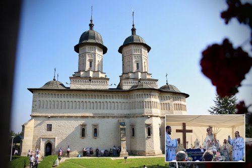 Mănăstirea Cetățuia și-a sărbătorit ocrotitorii Poza 175428