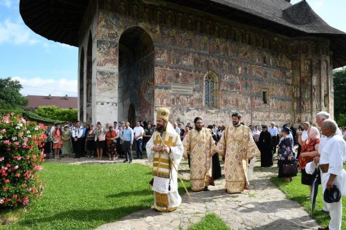 Mănăstirea Humor a sărbătorit 30 de ani de la reînființare Poza 175472