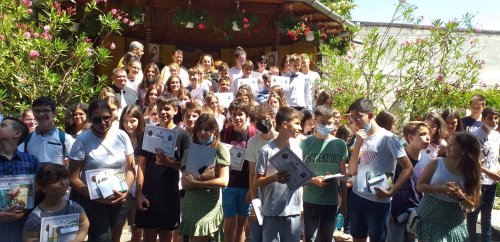 125 de elevi premiați de parohia ortodoxă română Viile Fabric din Timișoara  Poza 175574