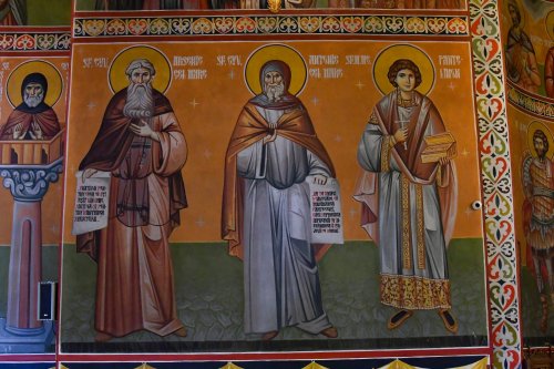 Sfinţii români, cinstiţi la mănăstirea lor din Capitală Poza 175921