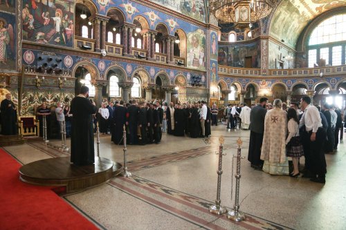 Absolvenţii Facultăţii de Teologie Ortodoxă din Sibiu au depus jurământul Poza 175994