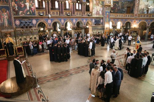 Absolvenţii Facultăţii de Teologie Ortodoxă din Sibiu au depus jurământul Poza 175995