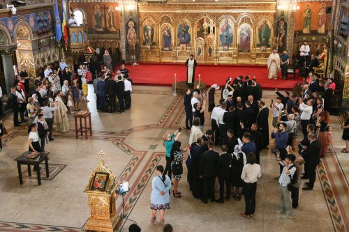 Absolvenţii Facultăţii de Teologie Ortodoxă din Sibiu au depus jurământul Poza 176000
