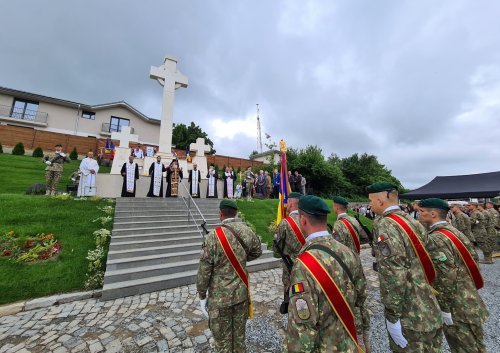Sfinţirea monumentului eroilor de la Feleacu, judeţul Cluj Poza 176031