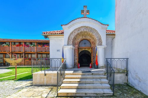 Istoria tumultuoasă a Mănăstirii Comana Poza 176532