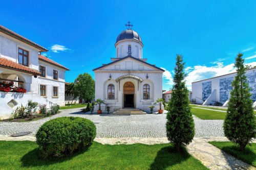 Istoria tumultuoasă a Mănăstirii Comana Poza 176564