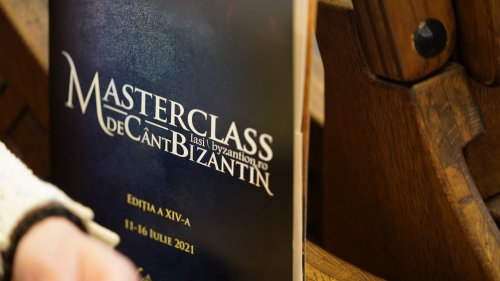 A început, la Iași, Masterclassul Internațional de Cânt Bizantin, ediția a XIV-a Poza 176847