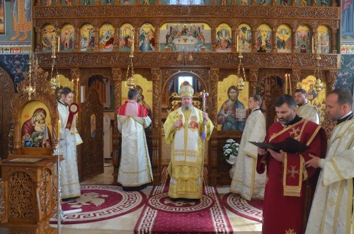 Sfințirea clopotelor bisericii din Parohia Sânmartin ANL, Oradea Poza 176942
