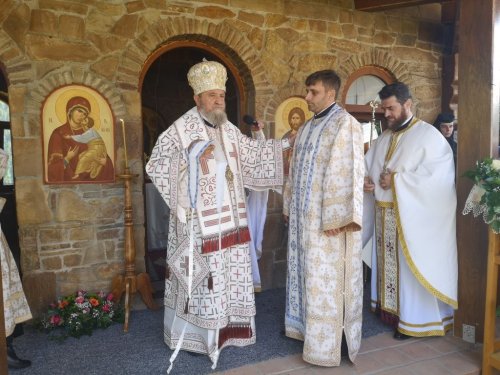 Slujire arhierească  la mănăstirea de la Măgura-Jina Poza 176934