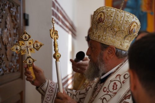 Târnosirea noului lăcaș al Mănăstirii „Hristos Pantocrator” din Alba Iulia Poza 177433