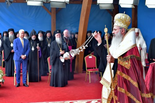 Rugăciune și mulțumire la împlinirea a 70 de ani de viață ai Patriarhului României  Poza 177923