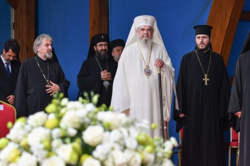 Rugăciune și mulțumire la împlinirea a 70 de ani de viață ai Patriarhului României  Poza 177967