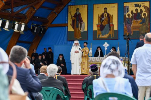 Rugăciune și mulțumire la împlinirea a 70 de ani de viață ai Patriarhului României  Poza 177985