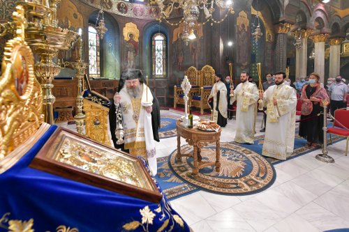 Slujbă de pomenire pentru Patriarhii Iustin și Teoctist la Catedrala Patriarhală Poza 178788