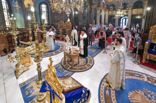 Slujbă de pomenire pentru Patriarhii Iustin și Teoctist la Catedrala Patriarhală Poza 178789