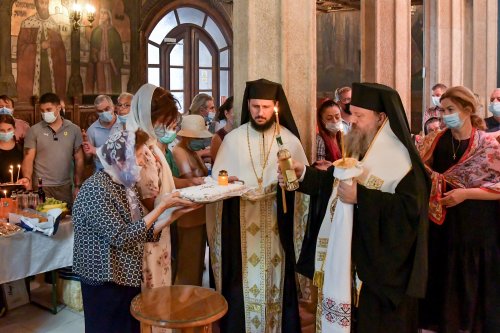 Slujbă de pomenire pentru Patriarhii Iustin și Teoctist la Catedrala Patriarhală Poza 178800