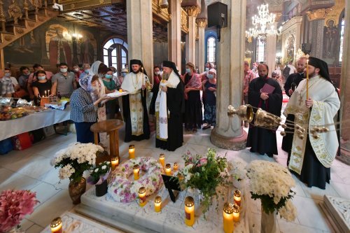 Slujbă de pomenire pentru Patriarhii Iustin și Teoctist la Catedrala Patriarhală Poza 178804