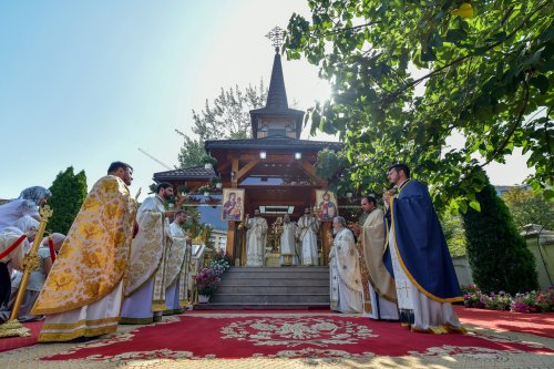 Cinstirea Sfântului Ioan Iacob de la Neamţ la Paraclisul Catedralei Naţionale Poza 179204