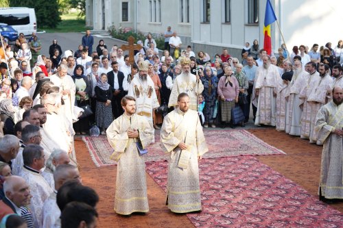 Seminariștii de la Mănăstirea Neamț și-au sărbătorit ocrotitorul Poza 179152