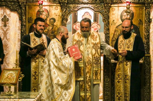 Şase preoţi au fost hirotesiţi duhovnici la Sibiu Poza 180041