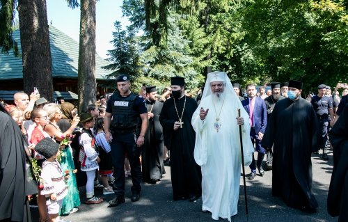 Patriarhul României a binecuvântat începutul manifestărilor de la Putna Poza 180201
