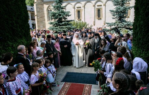 Patriarhul României a binecuvântat începutul manifestărilor de la Putna Poza 180231
