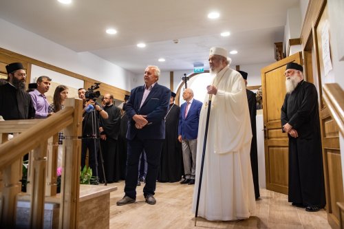 Patriarhul României a vizitat expoziția „Serbarea de la Putna - 150” Poza 180440