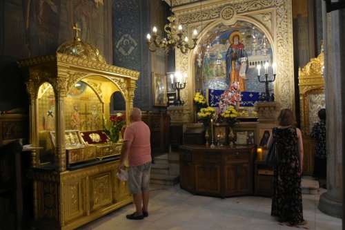 Prohodul Maicii Domnului la Catedrala Patriarhală Poza 180325