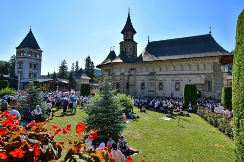 Hramul Mănăstirii Putna, prilej de bucurie și binecuvântare Poza 180622