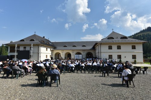 Congresul studențesc aniversar desfășurat la Mănăstirea Putna Poza 180965