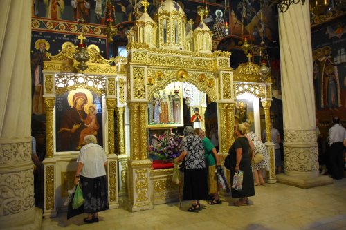 Icoane în mozaic impresionante sfințite la ctitoria Brâncovenilor din București  Poza 180842