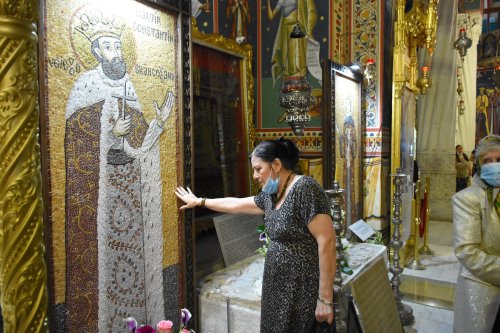 Icoane în mozaic impresionante sfințite la ctitoria Brâncovenilor din București  Poza 180847