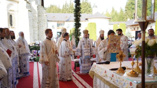 Liturghie Arhierească la „Serbarea de la Putna 2021” de ziua Sfinților Martiri Brâncoveni Poza 180725