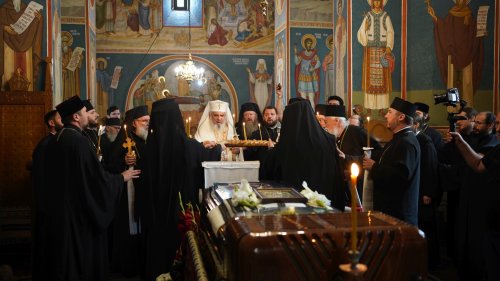 Patriarhul României şi-a încheiat astăzi vizita la Mănăstirea Putna Poza 181033