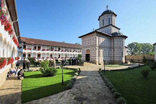 Hramul istoric al Mănăstirii Mihai Vodă de la Turda Poza 181343