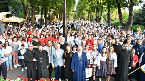Ioana Ignat a concertat în finalul Întâlnirii Tinerilor Ortodocși Vaslui