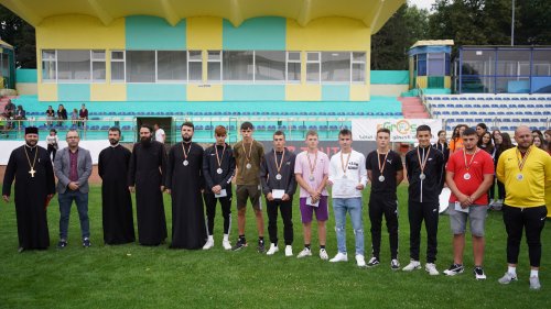 Campionat de fotbal pentru tinerii din Arhiepiscopia Sucevei și Rădăuților Poza 181770