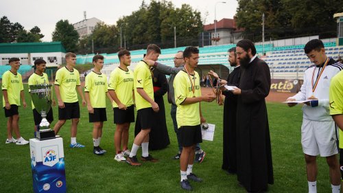 Campionat de fotbal pentru tinerii din Arhiepiscopia Sucevei și Rădăuților Poza 181771