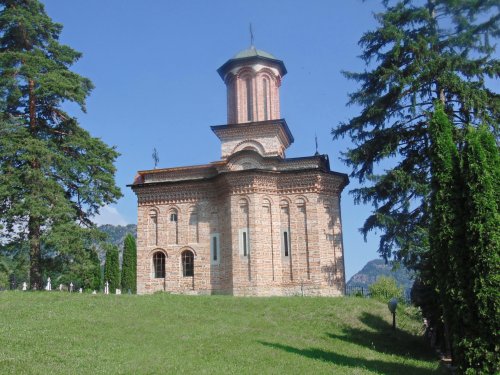 Mănăstirea Cozia, mirific tărâm cu limpezimi de har Poza 181916