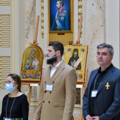 Premierea câștigătorilor celei de-a 10-a ediții a concursului „Icoana ortodoxă - lumina credinței” Poza 182443
