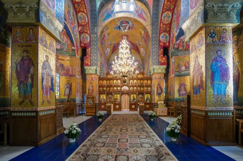 A fost sfințită biserica Sfântului Mercurie din București Poza 182791