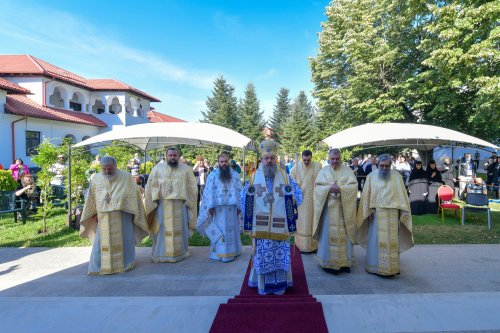 Cinstirea Martirilor Brâncoveni sub ocrotirea Maicii Domnului Poza 183260