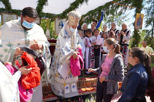Sărbătorirea hramului și activități filantropice la Mănăstirea Cudalbi din judeţul Galaţi